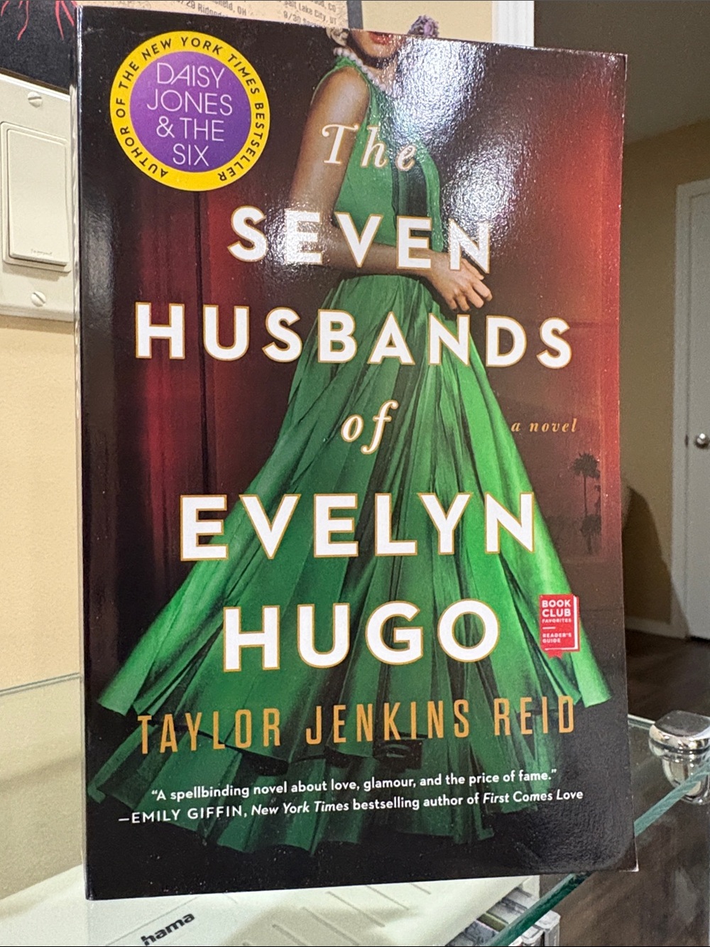 Book/Novel (The Seven Husbands of Evelyn Hugo by Taylor Jenkins Reid)